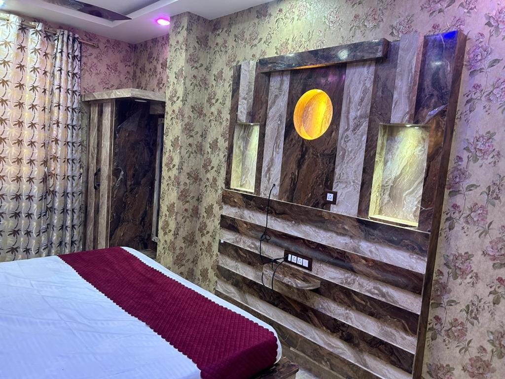 Buxar Hotel Shyam Inn מראה חיצוני תמונה