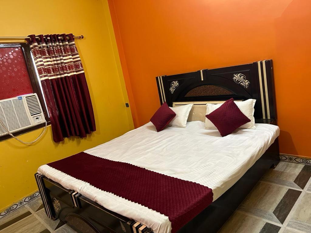 Buxar Hotel Shyam Inn מראה חיצוני תמונה