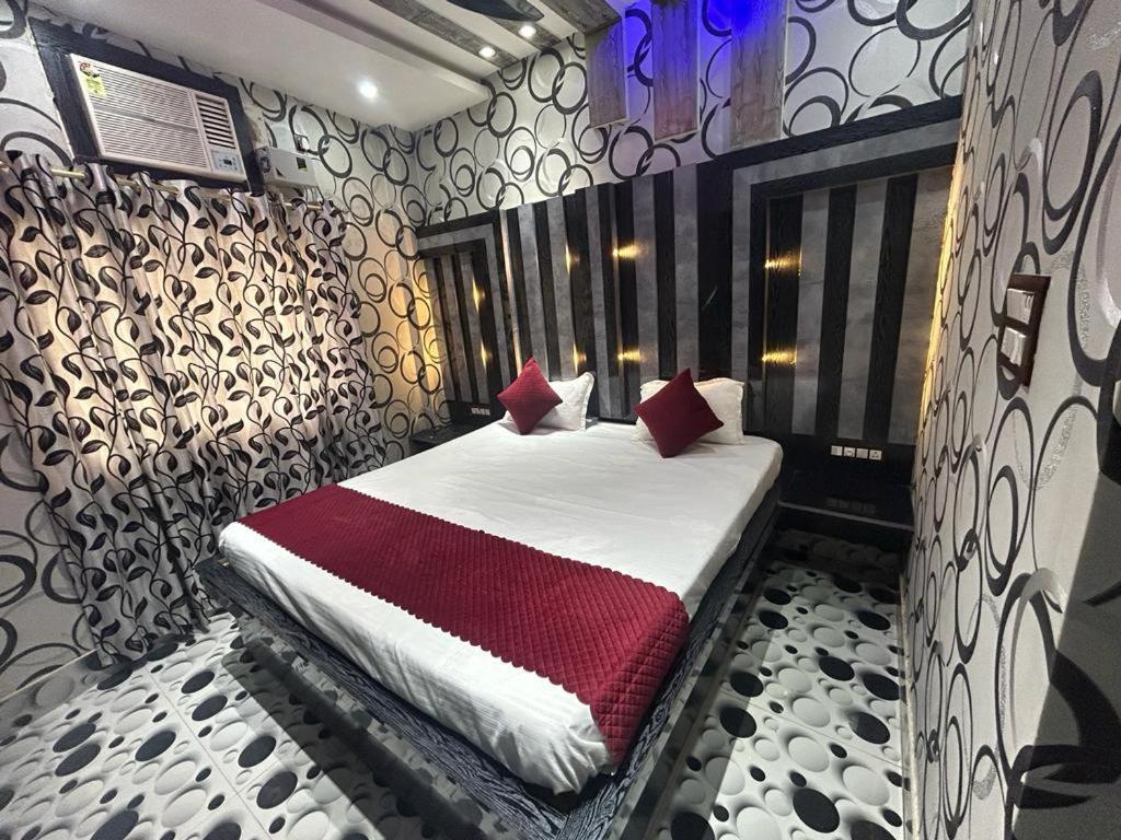 Buxar Hotel Shyam Inn מראה חיצוני תמונה